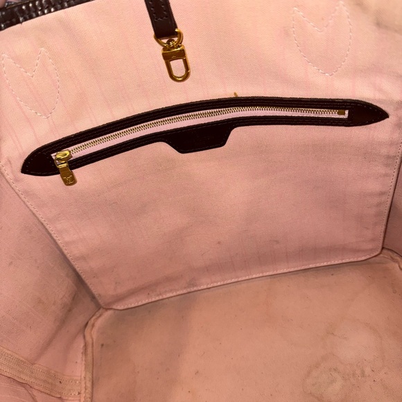 Louis Vuitton Damier Ebene Neverfull MM Tote - Picture 9 of 11